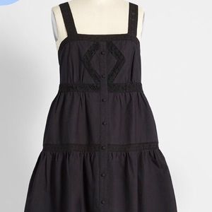 MODCLOTH BLACK SUNDRESS KNEE LENGTH DRESS W/ LACE